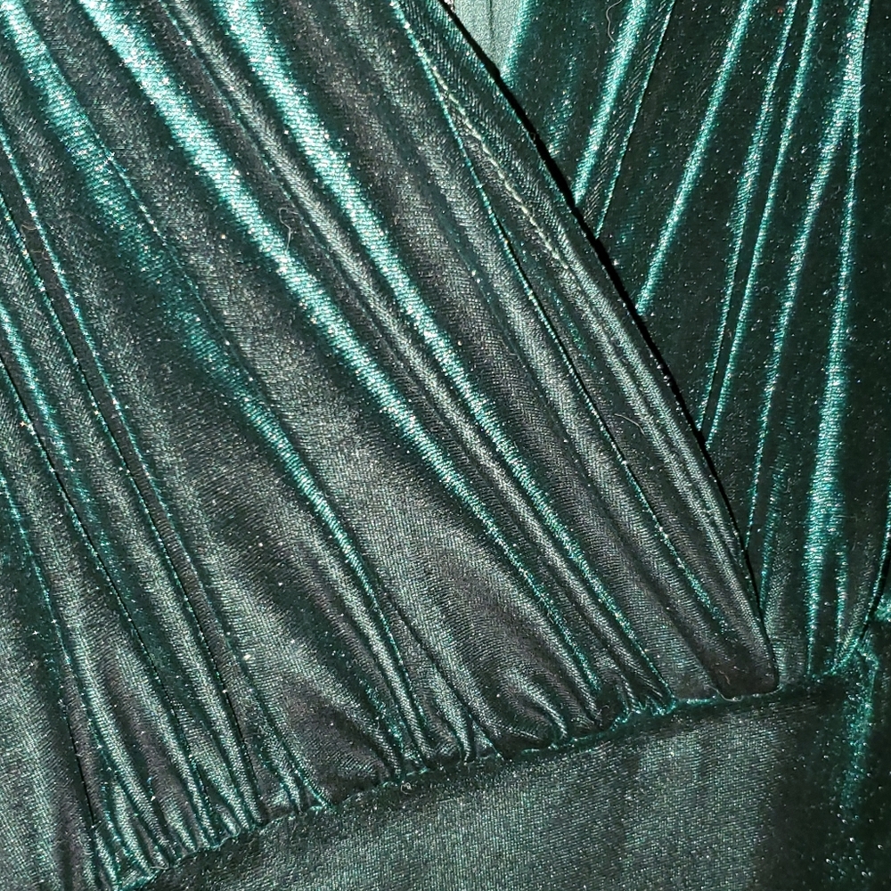 Vixen by Micheline Pitt Startlet Wiggle in Hunter Green Velvet, Size 2x GUC - Picture 5 of 6